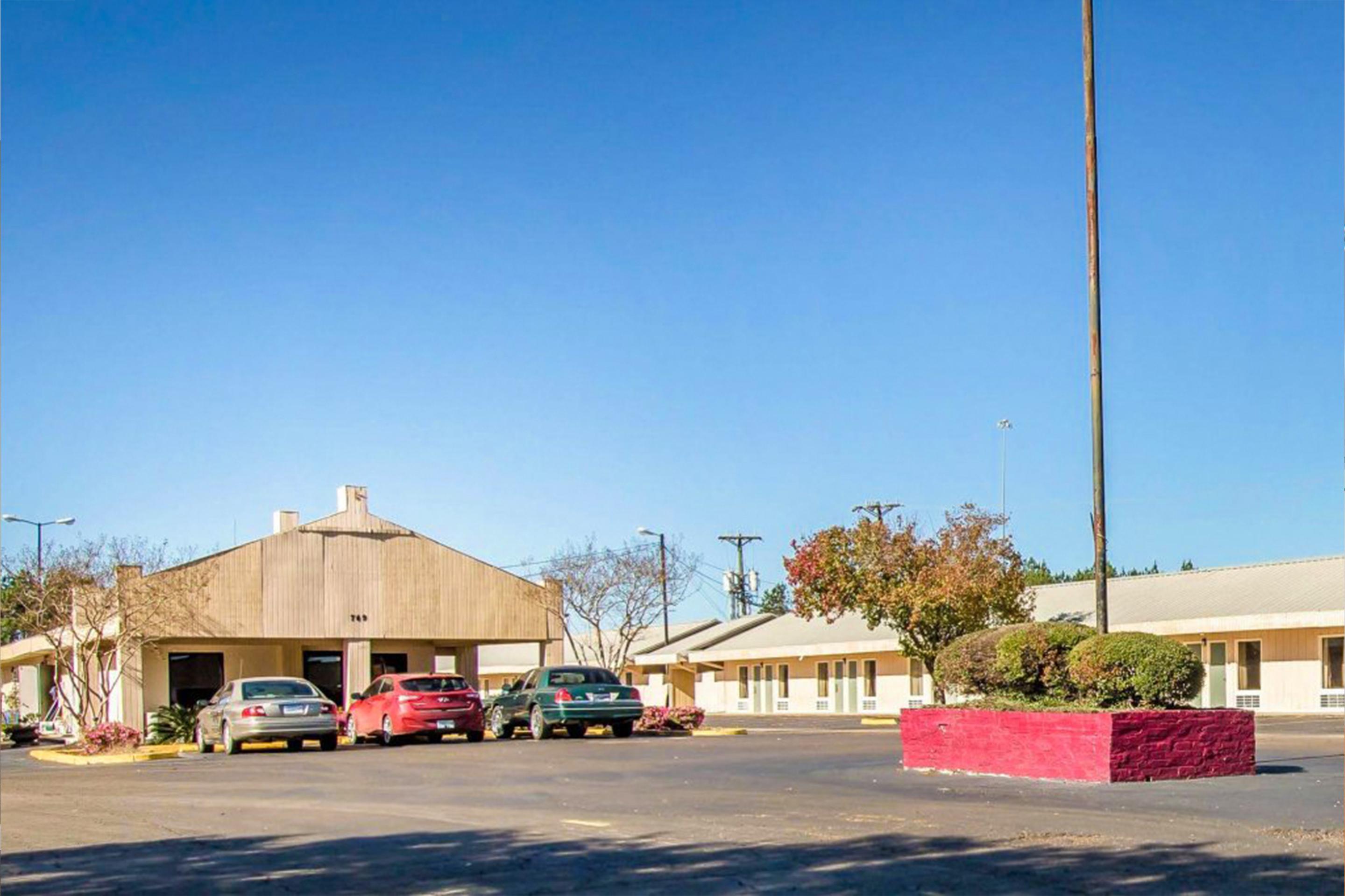 Rodeway Inn & Suites Brookhaven Extérieur photo