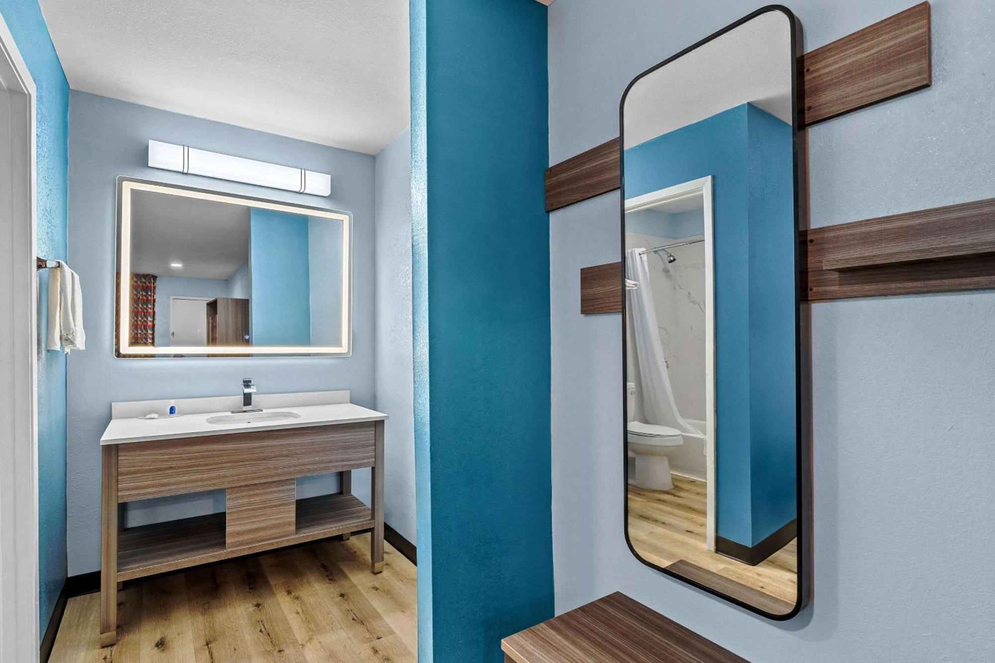 Rodeway Inn & Suites Brookhaven Extérieur photo