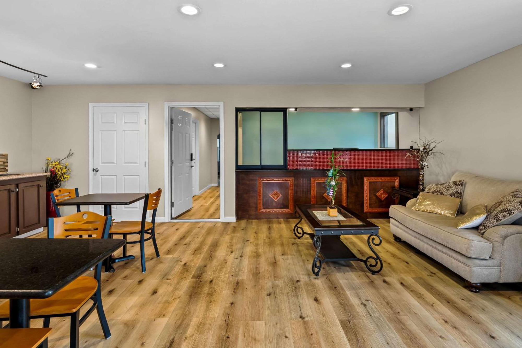 Rodeway Inn & Suites Brookhaven Extérieur photo
