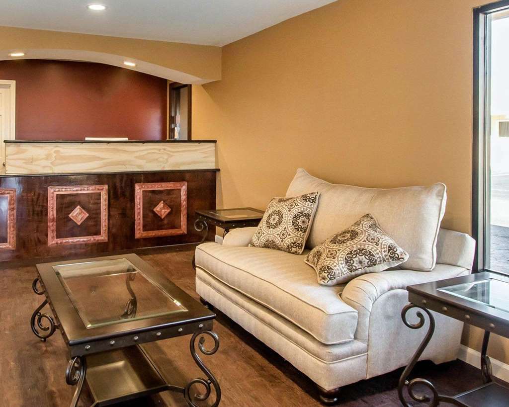 Rodeway Inn & Suites Brookhaven Intérieur photo